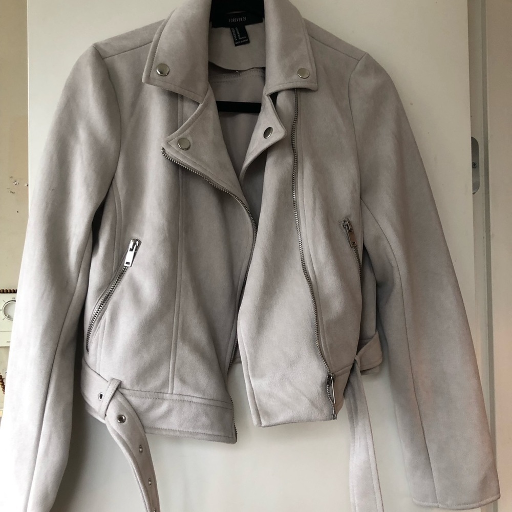 New Jacket - Picture 3 of 9